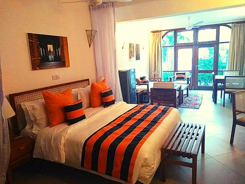 Mbili Kuwili Studio Suites Diani Beach Extérieur photo