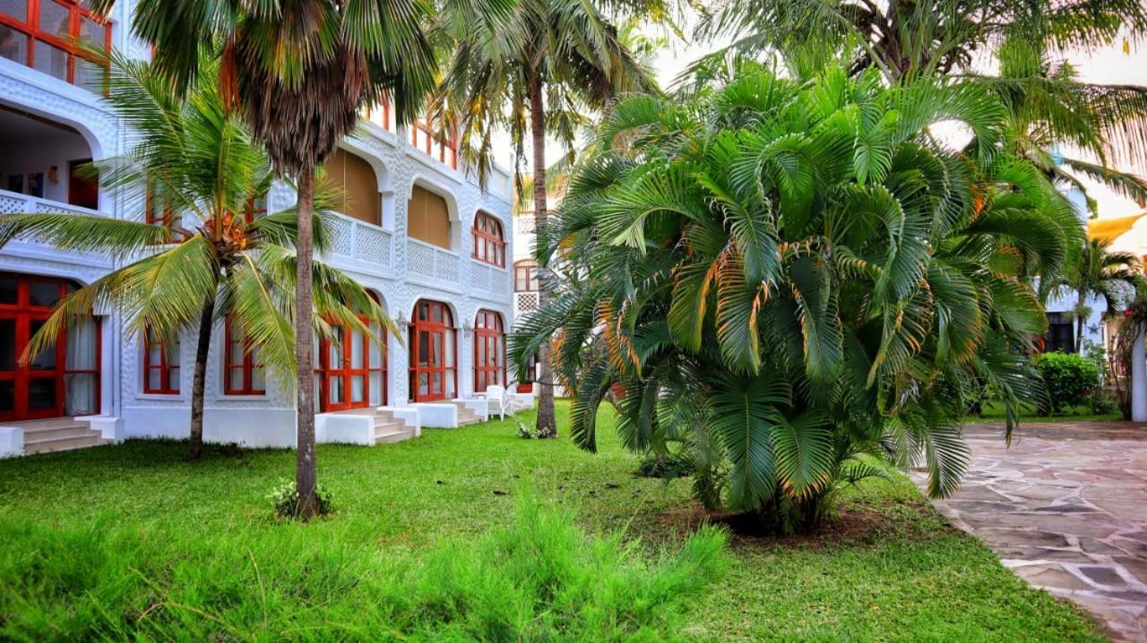 Mbili Kuwili Studio Suites Diani Beach Extérieur photo